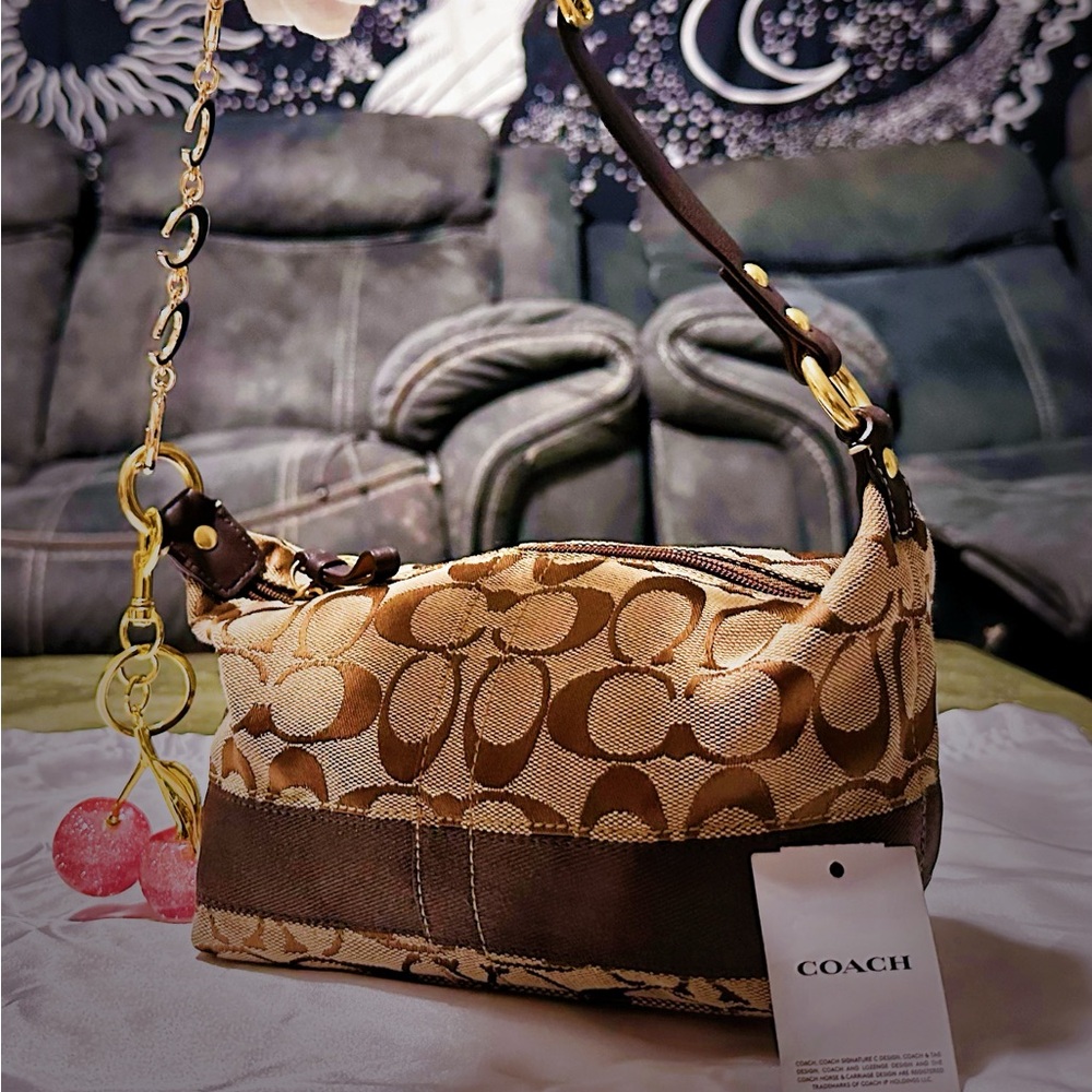 Vintage Coach Y2K soho shoulder Bag small Gold and Brown Designer Shoulder Bag - Picture 4 of 17